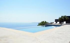 A La Villa Grand Bleu